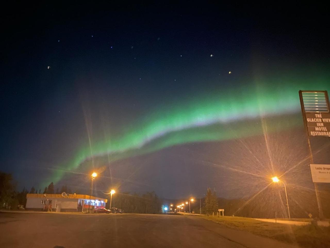 Glacier View Inn Хейнс-Джанкшен Экстерьер фото